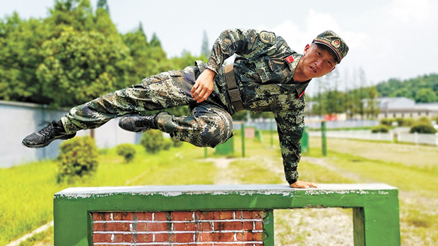 一個(gè)士兵的平凡世界：只要堅(jiān)持拼搏，總會迎來一次次跨越