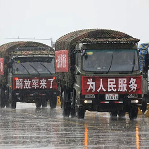 來了！第71集團軍“鐵骨硬旅”抗洪一線12時辰