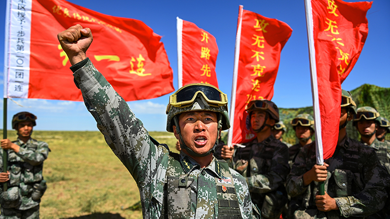 了不起的中國軍人丨楊德龍：立身為旗，當(dāng)好星火傳承人